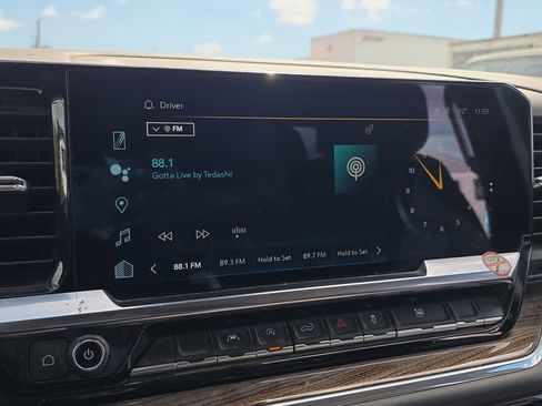 Used 2023 Chevrolet Silverado 1500 LT w/ Protection Package image 17