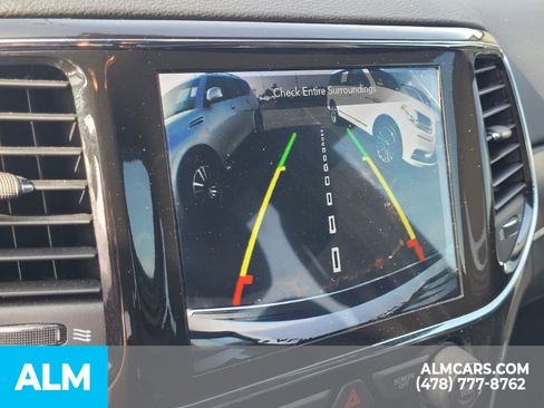 Used 2022 Jeep Grand Cherokee Limited image 22