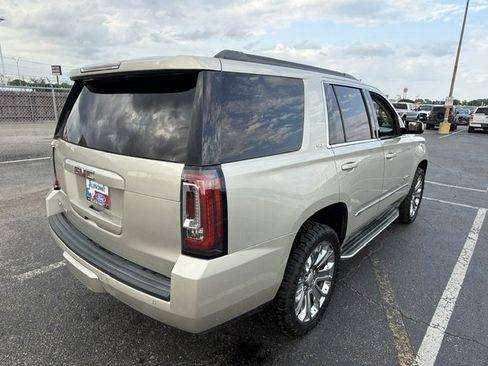 Used 2016 GMC Yukon SLT w/ Open Road Package image 4