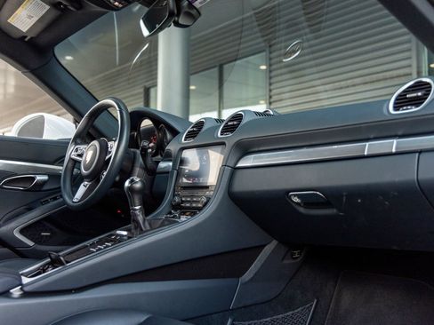 Certified 2024 Porsche 718 Cayman RWD image 38