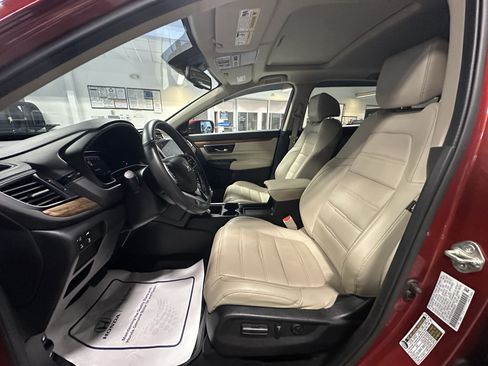 Used 2019 Honda CR-V Touring image 9