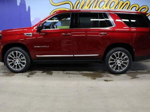 New 2026 GMC Yukon Denali w/ Denali Reserve Package AWD/4WD image 8