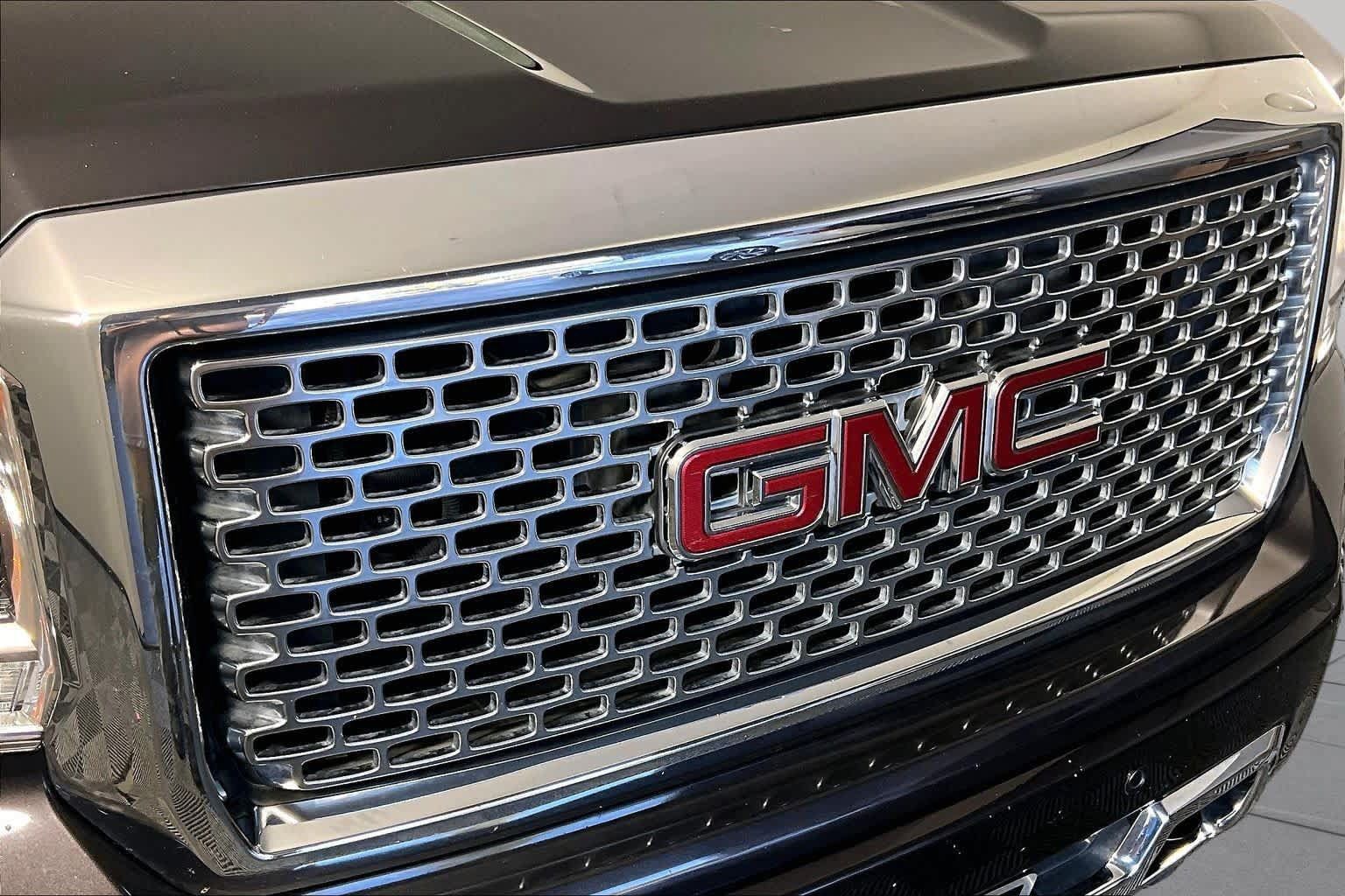 Used 2015 GMC Sierra 1500 Denali AWD/4WD image 28