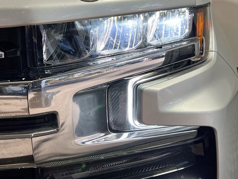 Used 2021 Chevrolet Silverado 1500 LTZ RWD image 12