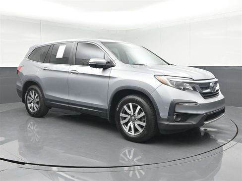 Used 2021 Honda Pilot EX image 3