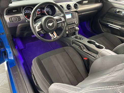 Used 2019 Ford Mustang GT RWD image 34