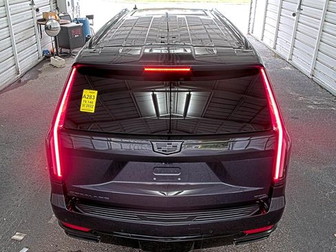 Used 2022 Cadillac Escalade ESV Sport Platinum AWD/4WD image 12