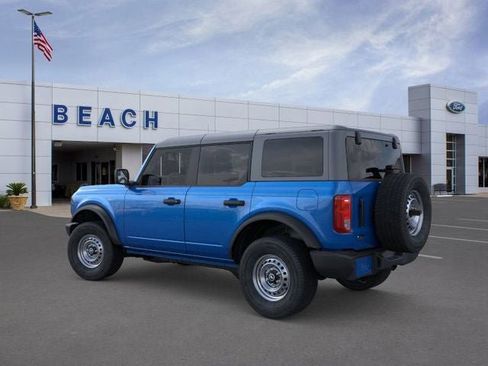 New 2025 Ford Bronco 4-Door image 4