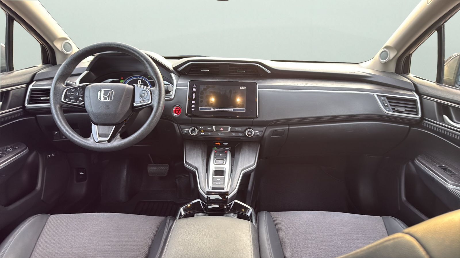 Used 2018 Honda Clarity Plug-In Hybrid image 19