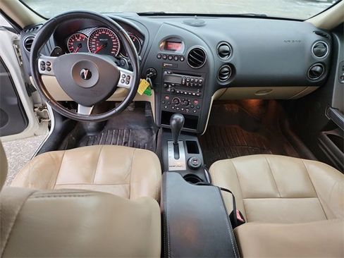 Used 2008 Pontiac Grand Prix GXP image 18