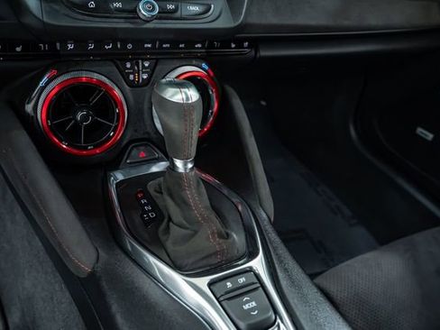 Used 2020 Chevrolet Camaro ZL1 image 28