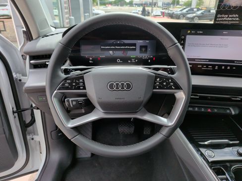 Used 2026 Audi Q3 quattro 2.0T AWD/4WD image 19