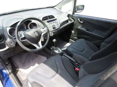 Used 2010 Honda Fit Sport image 11