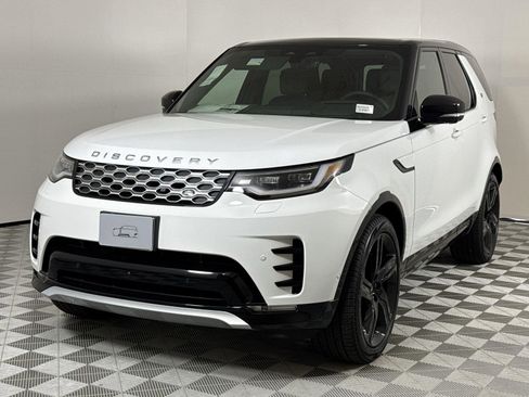 Certified 2025 Land Rover Discovery Metropolitan Edition image 1