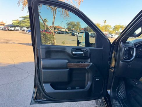 Used 2022 Chevrolet Silverado 3500 High Country w/ Z71 Off-Road Package image 21