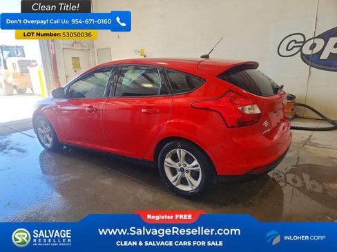 Used 2014 Ford Focus SE FWD image 3