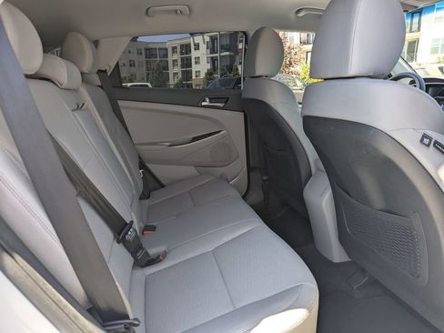 Used 2019 Hyundai Tucson SE AWD/4WD image 29