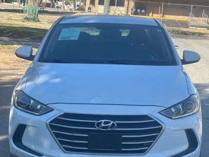 Used 2018 Hyundai Elantra SE