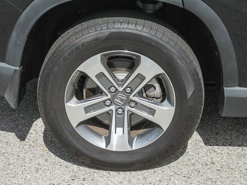 Used 2025 Honda Pilot EX-L image 12