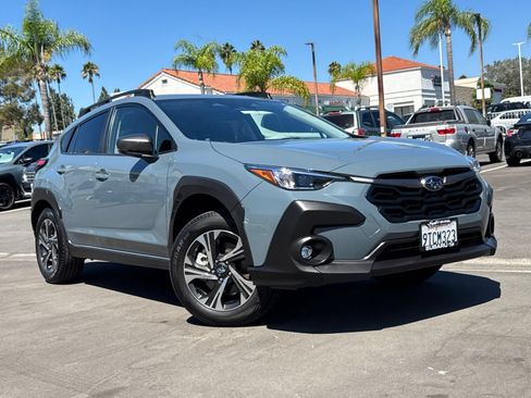 Certified 2025 Subaru Crosstrek 2.5i Premium AWD/4WD image 2