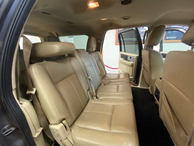Used 2015 Ford Expedition EL XLT RWD image 16