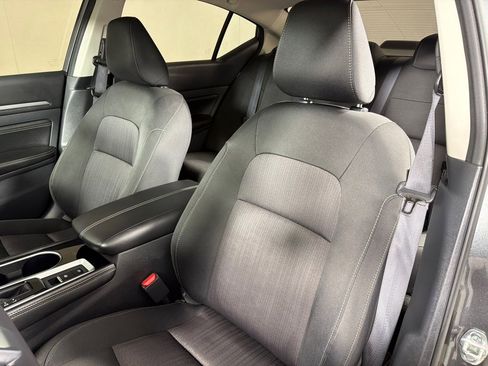 Used 2023 Nissan Altima 2.5 SV w/ SV Premium Package image 13