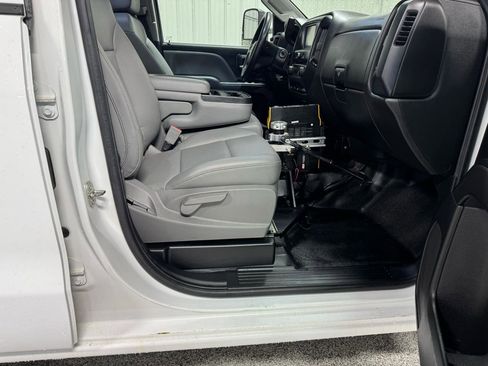 Used 2019 Chevrolet Silverado 2500 W/T AWD/4WD image 7