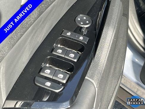 Used 2024 Kia Sportage EX FWD image 24