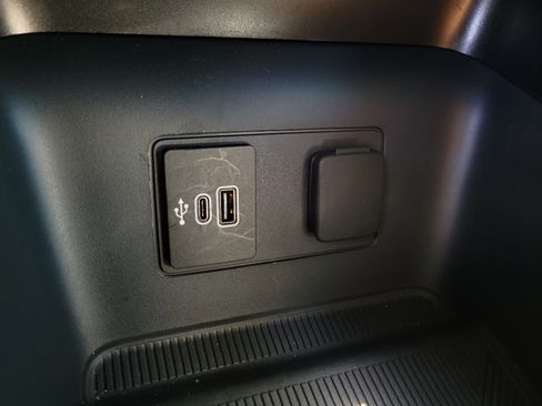 Used 2026 Ford Explorer Active w/ Active Comfort Package RWD image 10