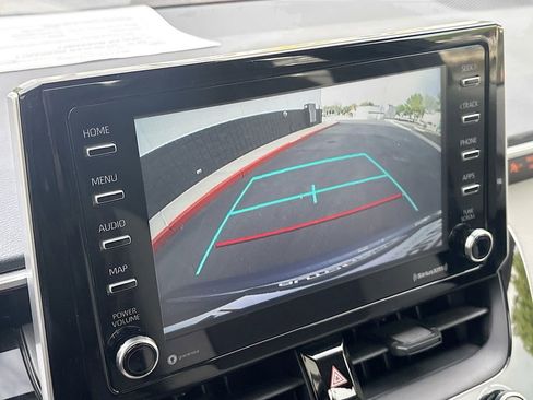 Used 2021 Toyota Corolla LE w/ Carpet Mat Package (TMS) FWD image 14