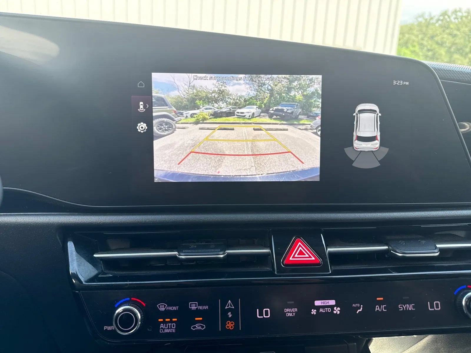 Used 2023 Kia Niro EX Touring FWD image 15