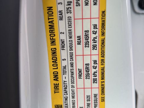 Used 2023 Tesla Model 3 Standard Range image 29