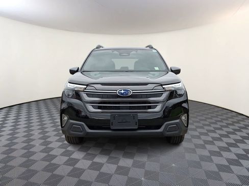 Used 2026 Subaru Forester Premium AWD/4WD image 3