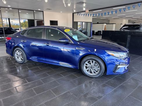 Used 2019 Kia Optima LX image 6