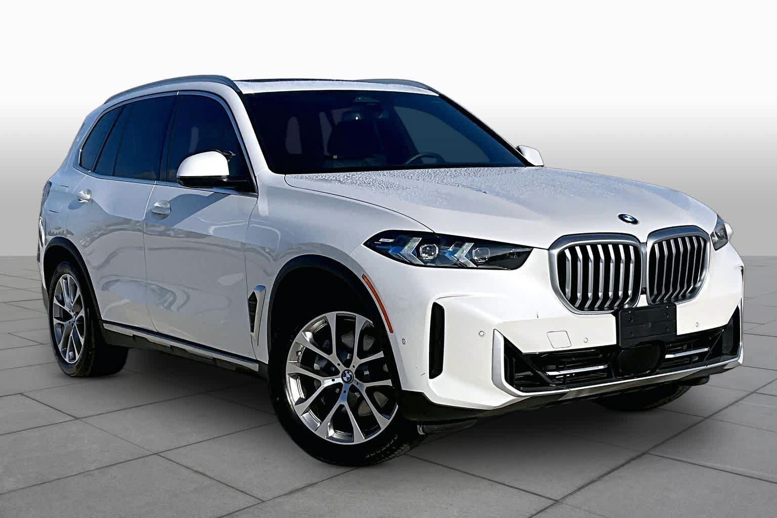 Used 2025 BMW X5 sDrive40i w/ Premium Package RWD image 2