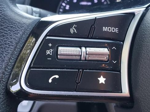 Used 2023 Kia Forte LXS FWD image 16