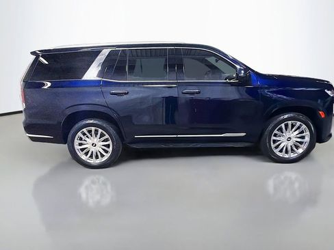 Used 2023 Cadillac Escalade Premium Luxury AWD/4WD image 10