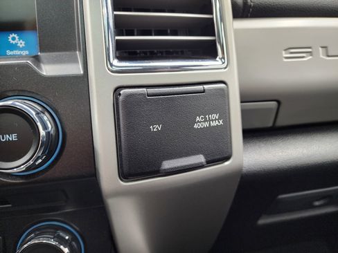 Used 2017 Ford F250 Lariat w/ Lariat Ultimate Package image 69