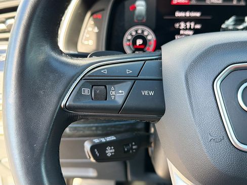 Used 2022 Audi Q7 Premium Plus w/ Premium Plus Package image 38