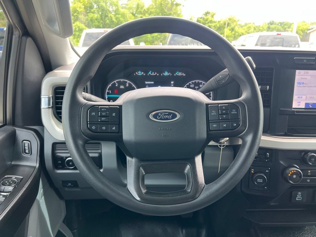 Used 2024 Ford F350 XL AWD/4WD image 38