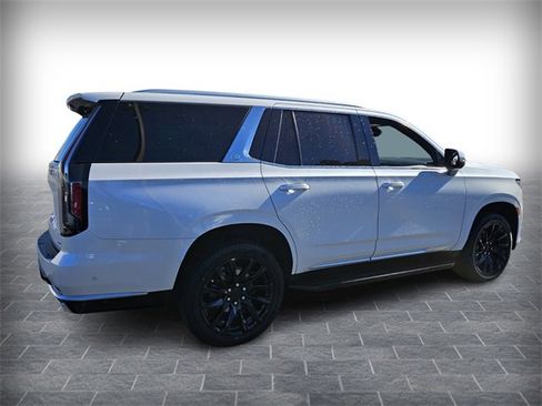 Used 2021 Cadillac Escalade Premium Luxury w/ LPO, Radiant Package image 5