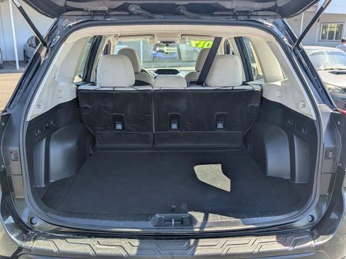 Used 2019 Subaru Forester Premium w/ Alloy Wheel Package AWD/4WD image 27