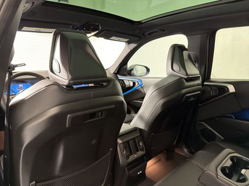 Used 2025 BMW X3 xDrive30 w/ Premium Package AWD/4WD image 29