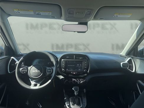 Used 2024 Kia Soul LX w/ Option Group 015 image 11