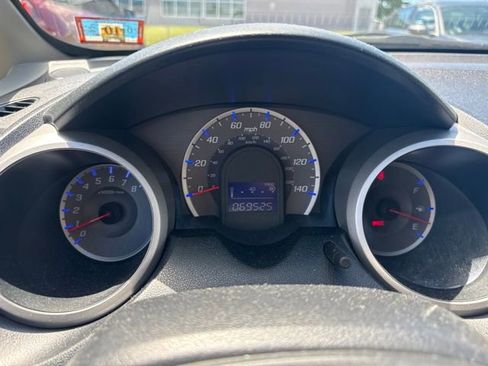 Used 2013 Honda Fit image 7