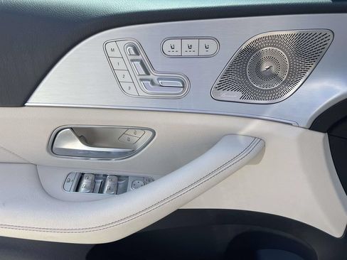 Used 2025 Mercedes-Benz GLE 350 4MATIC image 17