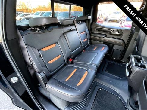 Used 2024 GMC Sierra 1500 AT4 w/ Technology Package image 25