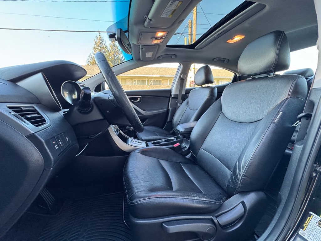 Used 2012 Hyundai Elantra Limited w/ Technology Pkg 5 FWD image 14