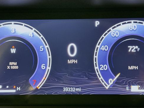 Used 2023 Jeep Grand Cherokee Limited AWD/4WD image 19
