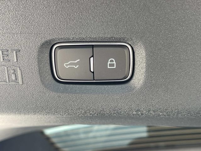 New 2027 Lincoln Navigator Premiere AWD/4WD image 13